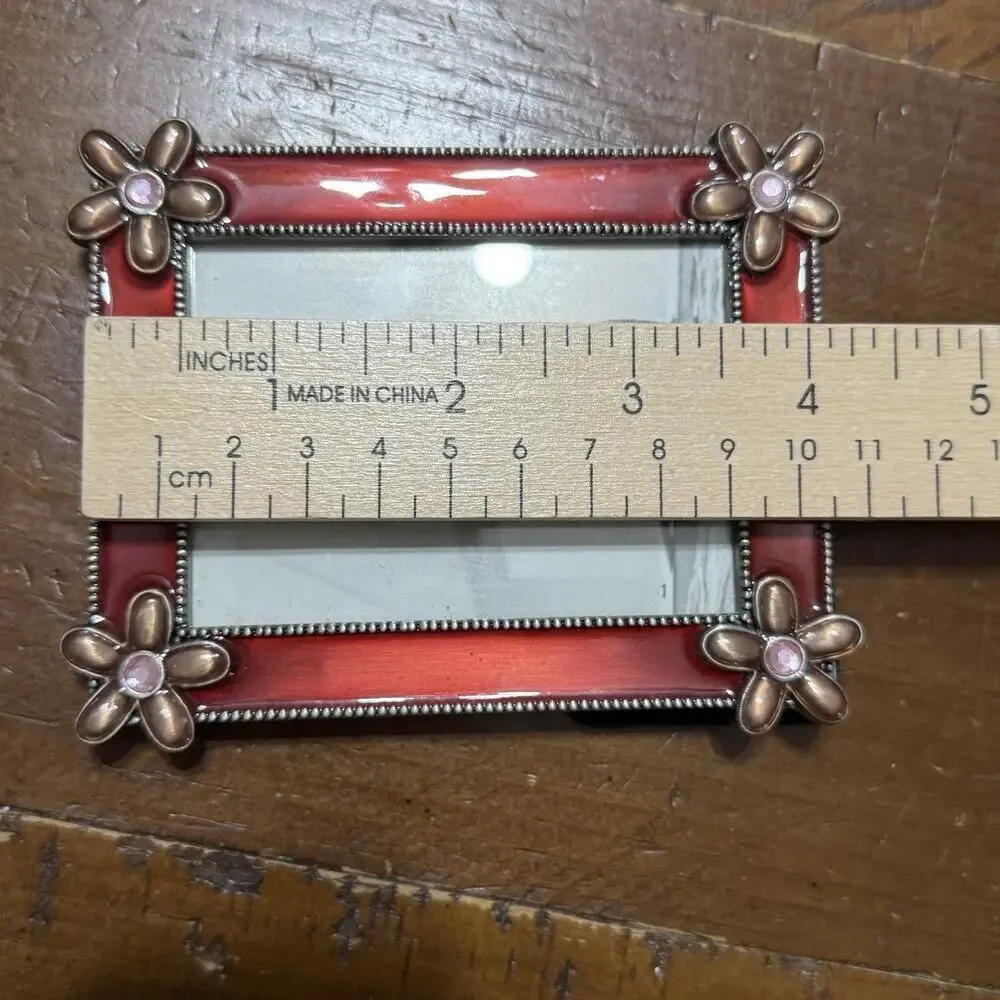 Furio Mini Metal Frame 2.5” x 3.5” Red Flower Frame Standing